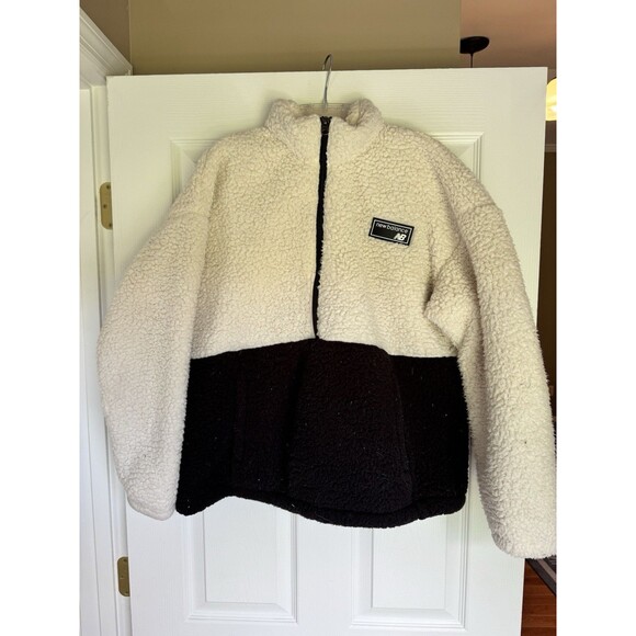New Balance Jackets & Blazers - Black and Cream New Balance Two Tone Pullover Fleece, Zip Detail, Size XL